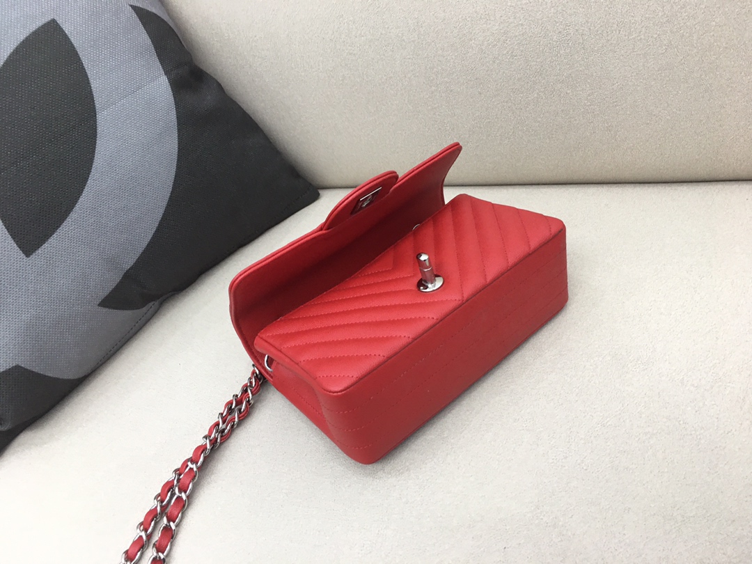 Small Classic Flap Caviar Bag A01116 Red/Silver